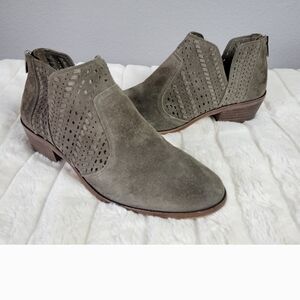 🇺🇦 Real Leather Suede Ankle Booties Size 8.5